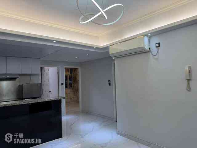 Wan Chai - Gold Jade Mansion 11