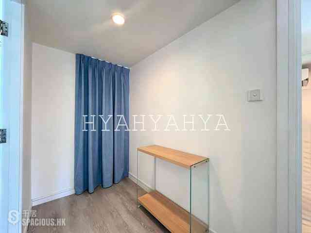 Soho - Centrestage Block 1 07