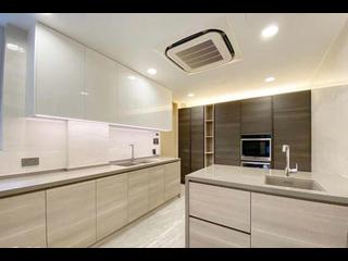 Repulse Bay - Villa Helvetia Block B 06