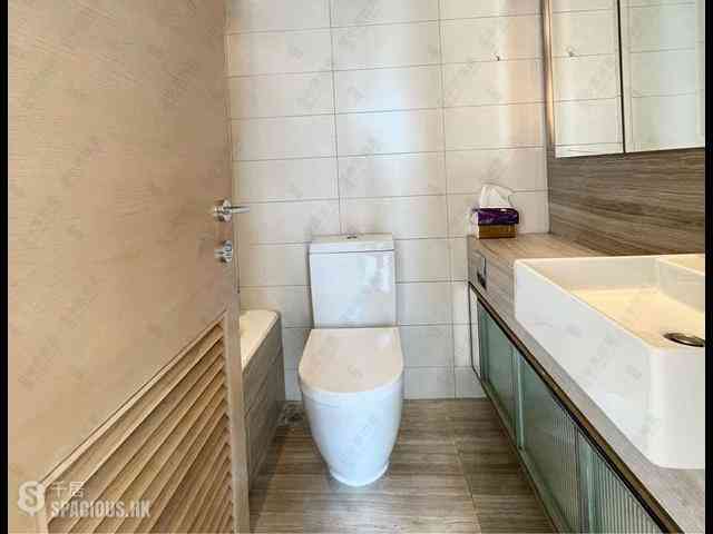 Sai Ying Pun - Island Crest Block 1 05