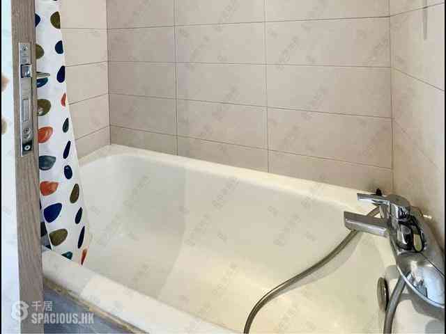 Sai Ying Pun - Island Crest Block 1 06