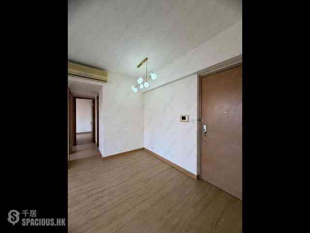 Sai Ying Pun - Island Crest Block 1 17