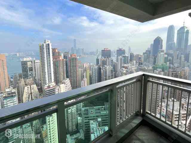 Sai Ying Pun - Centre Place 01