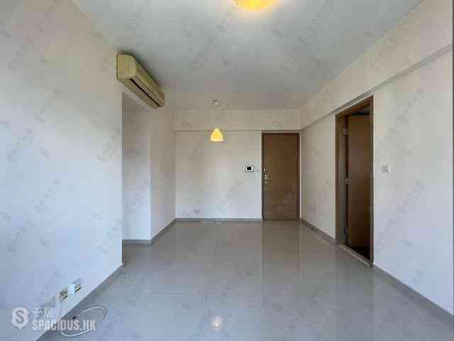 Sai Ying Pun - Island Crest Block 1 01