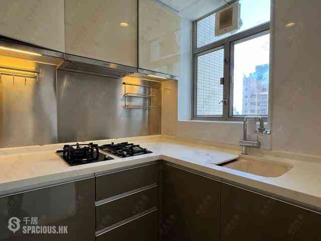 Sai Ying Pun - Island Crest Block 1 09