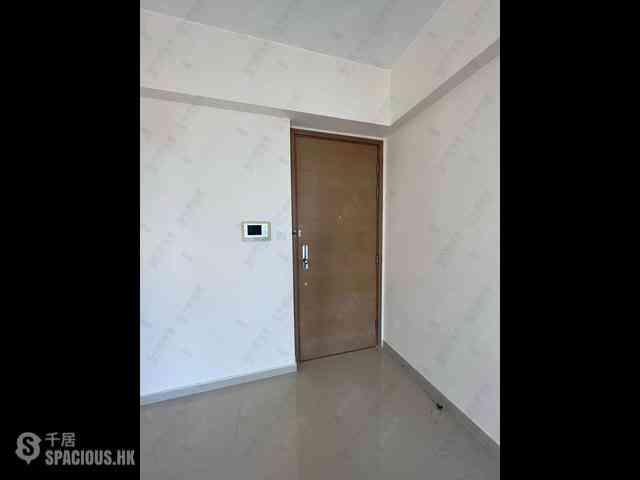 Sai Ying Pun - Island Crest Block 1 15
