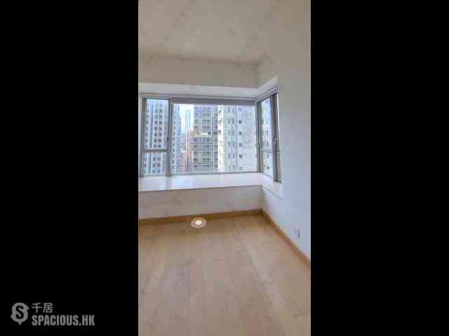 Sai Ying Pun - Island Crest Block 1 03