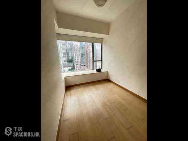 Sai Ying Pun - Island Crest Block 1 06