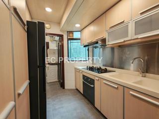 Happy Valley - Ventris Place 05