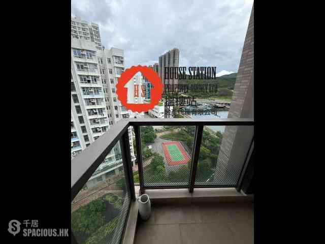 Tseung Kwan O - The Papillons 01