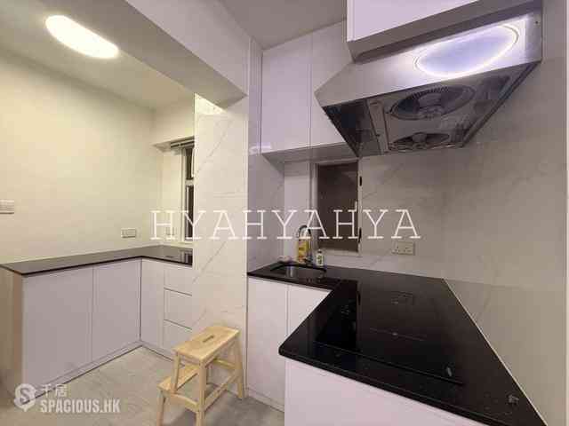 Sheung Wan - Winsome House 07