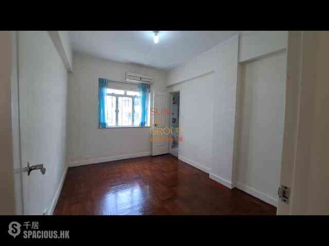 Mid Levels Central - 6B-6E, Bowen Road 04