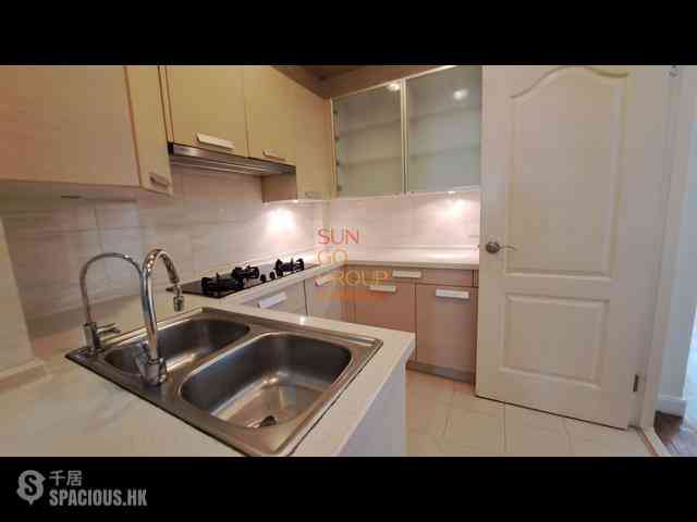 Mid Levels Central - 6B-6E, Bowen Road 12