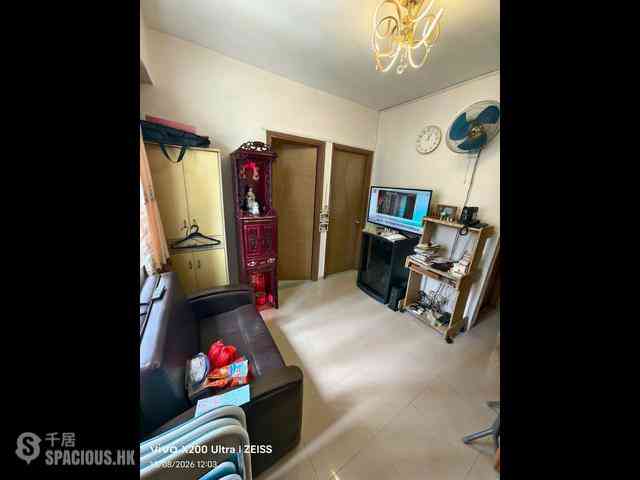 Kennedy Town - Leader House 04