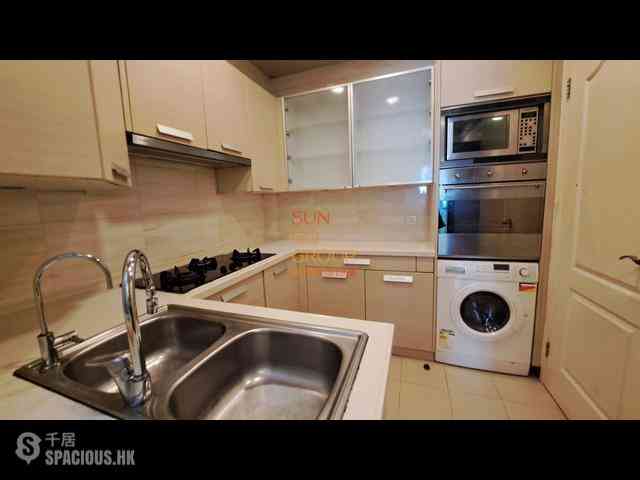 Mid Levels Central - 6B-6E, Bowen Road 11