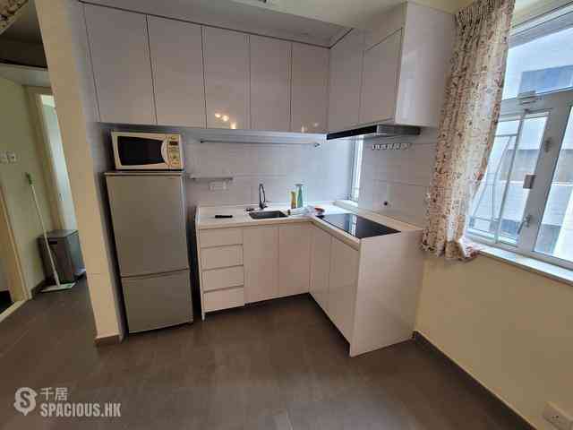 Fortress Hill - Kwong Chiu Terrace Block B 04