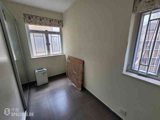 Fortress Hill - Kwong Chiu Terrace Block B 10