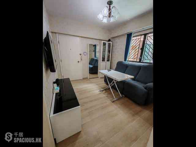 Shek Tong Tsui - Hill Court 02