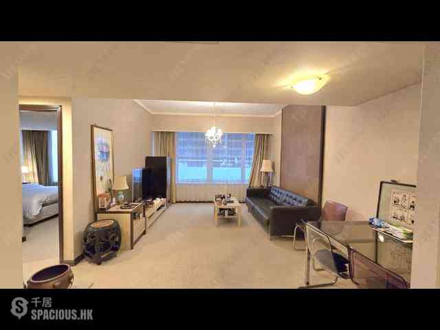 Wan Chai - Convention Plaza Apartments 01