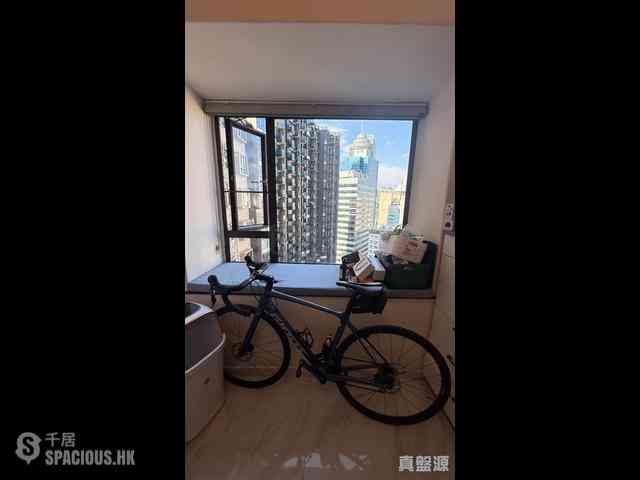 Mid Levels Central - Robinson Heights Block 2 05