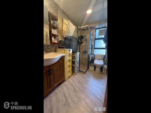 Mid Levels Central - Robinson Heights Block 2 07