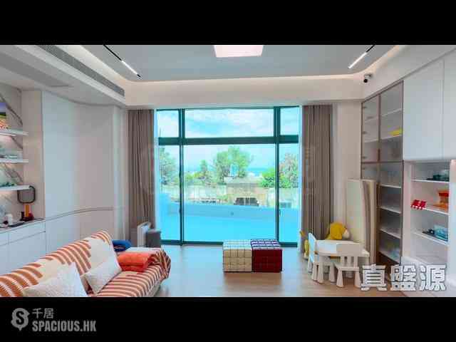 Stanley - Regalia Bay 01