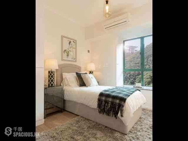 Mid Levels Central - Hillsborough Court 02