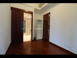 Wan Chai - The Avenue Phase 2 05
