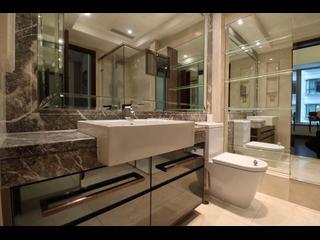 Wan Chai - The Avenue Phase 2 06