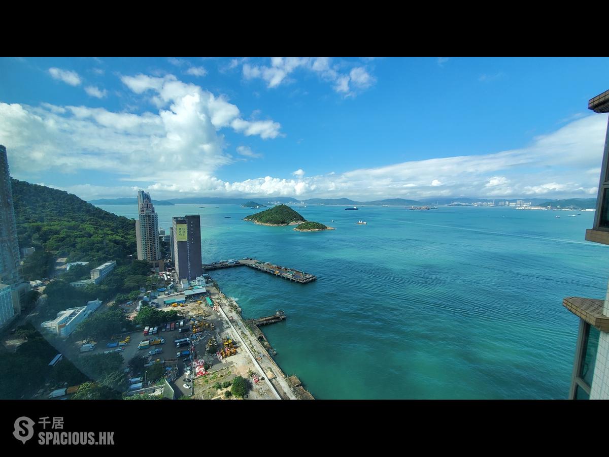 Kennedy Town - The Merton Tower 2 01