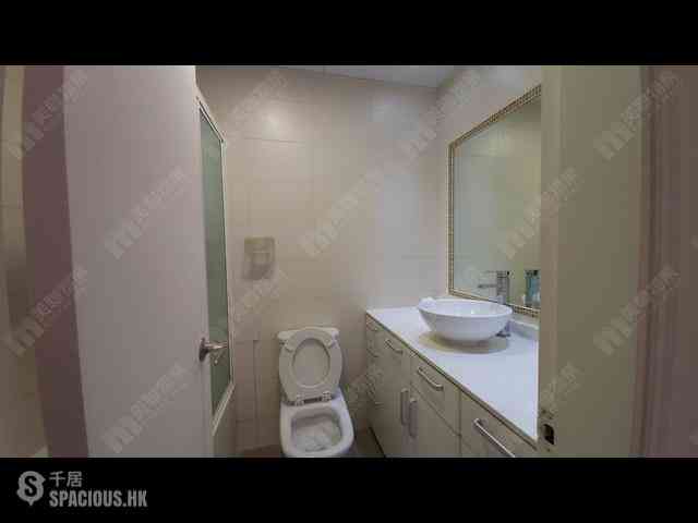 Mid Levels Central - Hillsborough Court Block 2 07