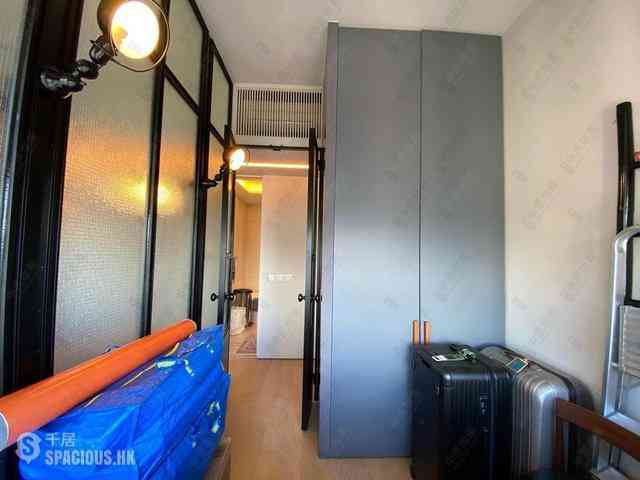 Sai Ying Pun - Island Crest Block 1 05