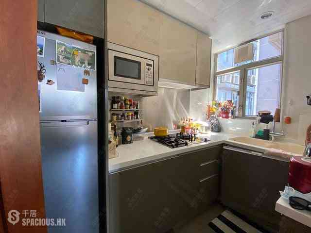 Sai Ying Pun - Island Crest Block 1 15