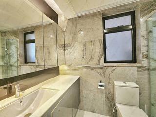 Mid Levels Central - Tavistock II 25