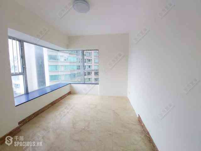 West Kowloon - The Waterfront 04
