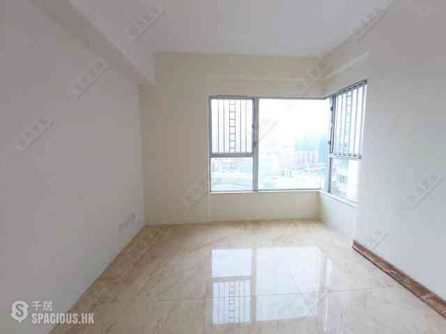 West Kowloon - The Waterfront 05