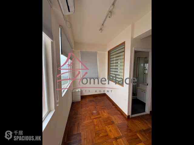 Sai Ying Pun - Cheung Ling Mansion 03