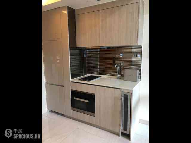 Sai Ying Pun - King's Hill 03