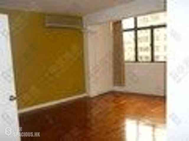 Mid Levels West - Hing Wah Mansions 10