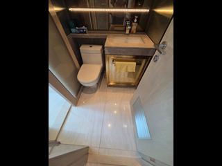 Sai Ying Pun - King's Hill 07