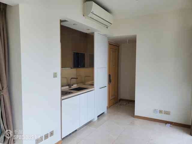 Sai Ying Pun - 63, Pokfulam 08