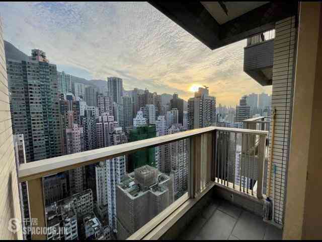 Sai Ying Pun - Island Crest Block 1 01