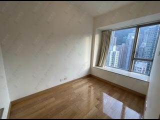 Sai Ying Pun - Island Crest Block 1 04