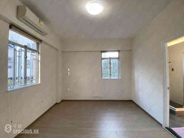 Pok Fu Lam - Bisney Villas 01