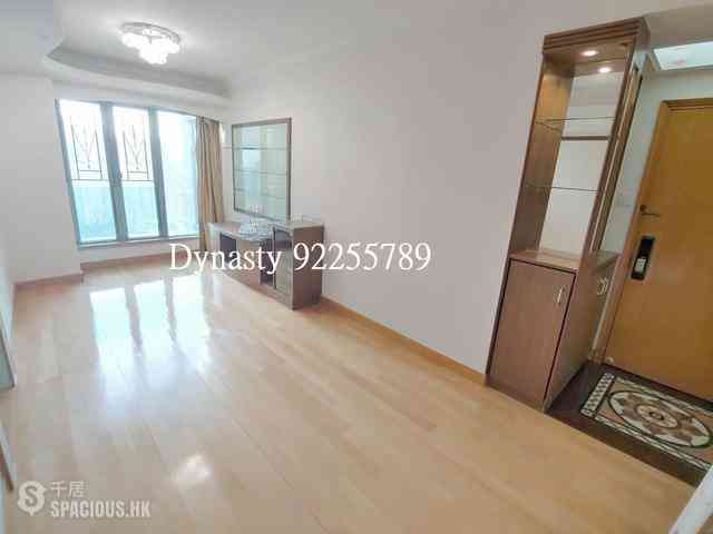Sheung Wan - Queen's Terrace 02