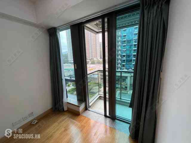 Tseung Kwan O - Capri Block 7 02