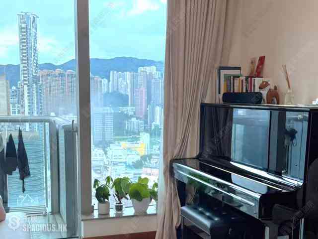 Wan Chai - The Avenue Phase 2 01