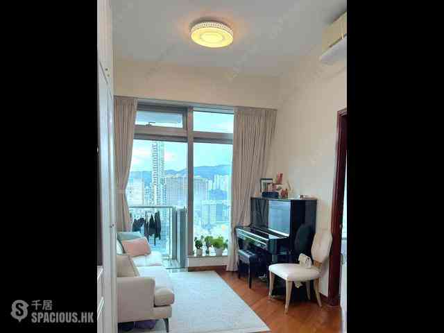 Wan Chai - The Avenue Phase 2 07
