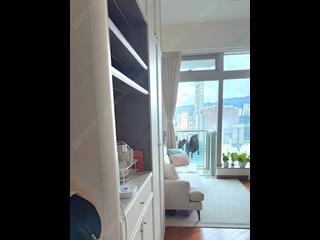 Wan Chai - The Avenue Phase 2 08