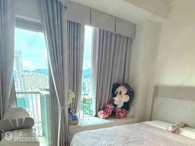 Wan Chai - The Avenue Phase 2 10